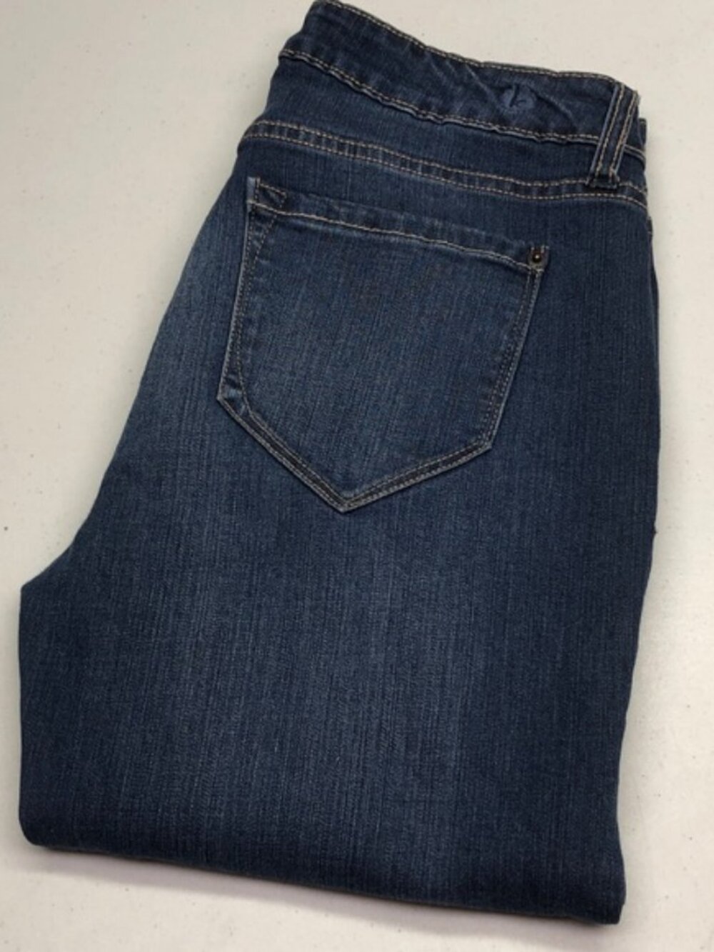 KENZIE MID-RISE DENIM CAPRI JEANS 6/28x23.5 ⭐️